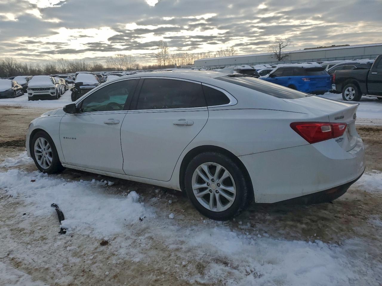 2018 Chevrolet Malibu Lt - Фото 2
