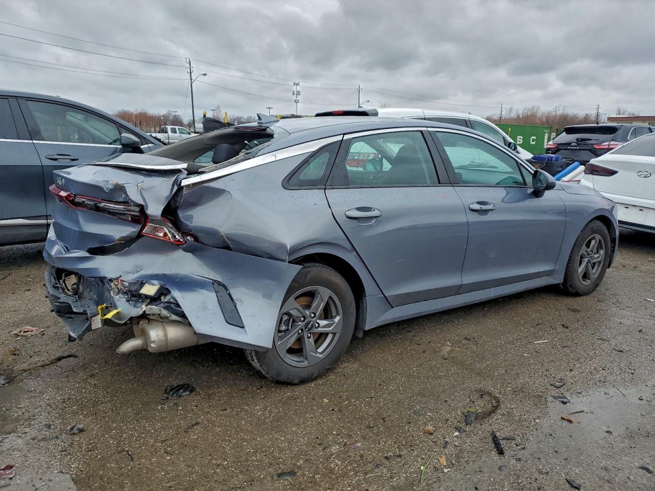 2023 Kia K5 Lxs - Фото 3