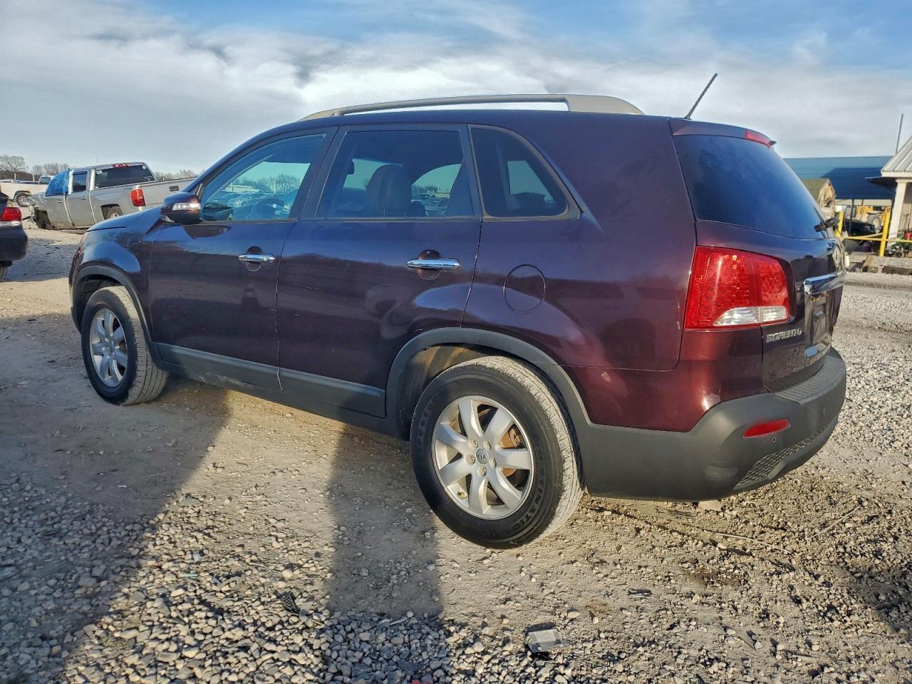 2012 Kia Sorento Base - Image 2