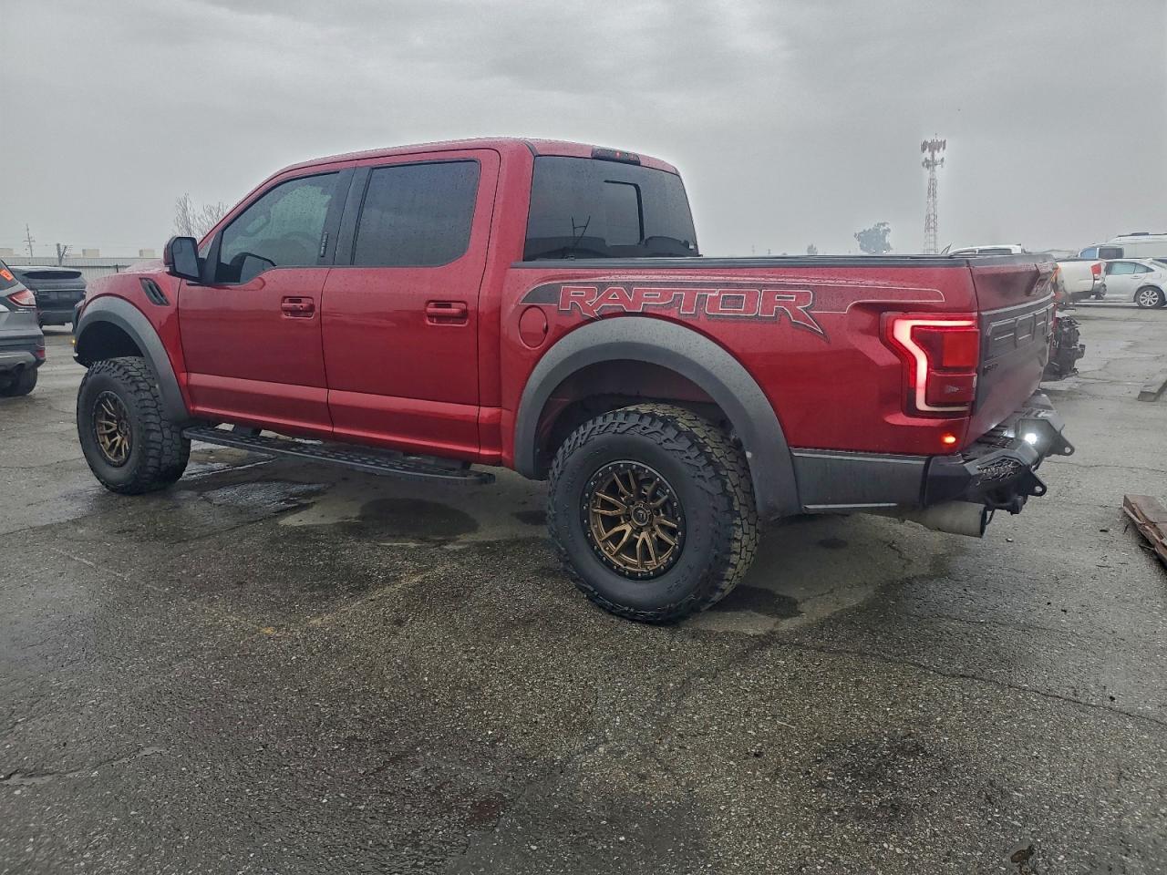 2017 Ford F150 Raptor - Фото 2