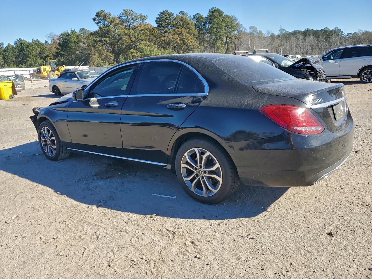 2017 Mercedes-Benz C 300 4Matic - Фото 2