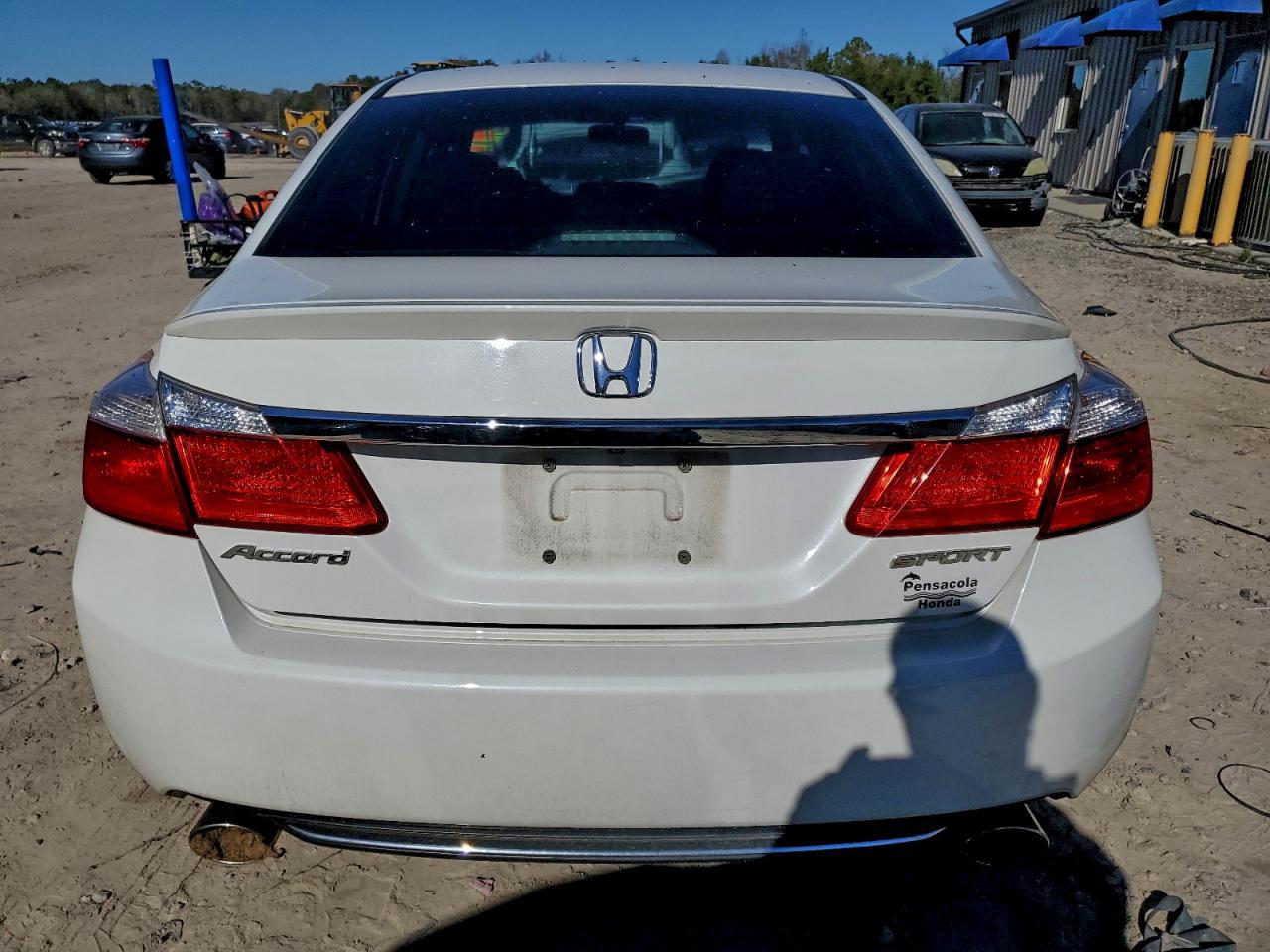 2015 Honda Accord Sport - Image 6