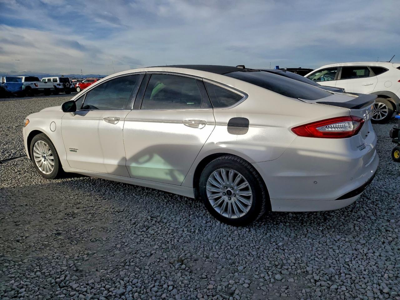 2013 Ford Fusion Titanium Phev - Фото 2
