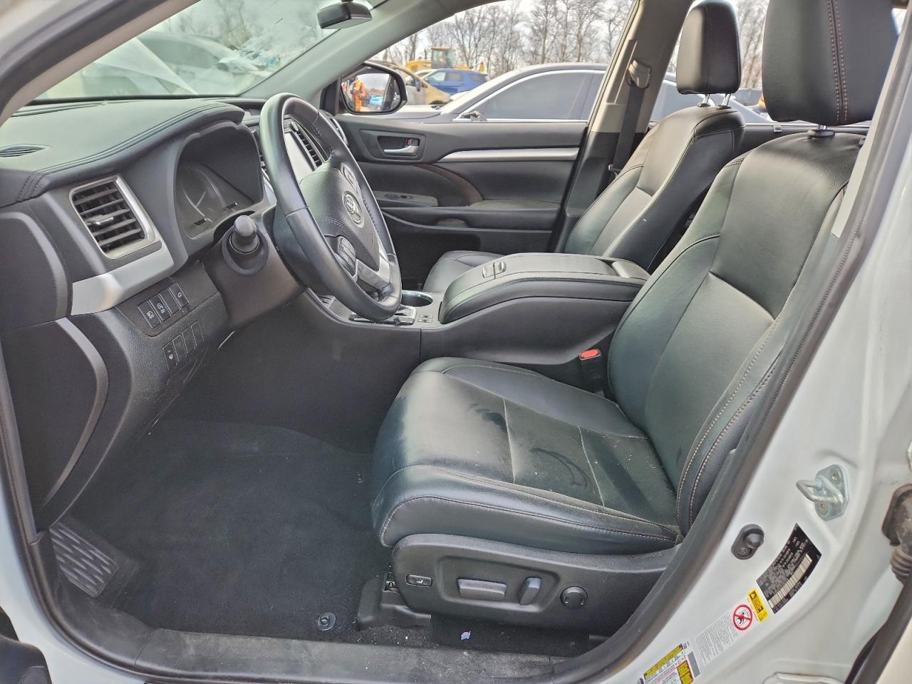 2019 Toyota Highlander Se - Image 7