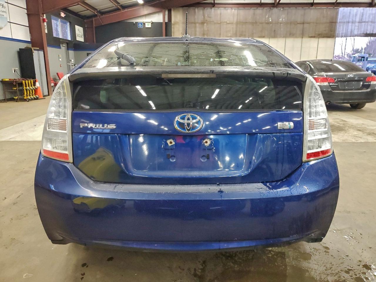 2010 Toyota Prius - Image 6