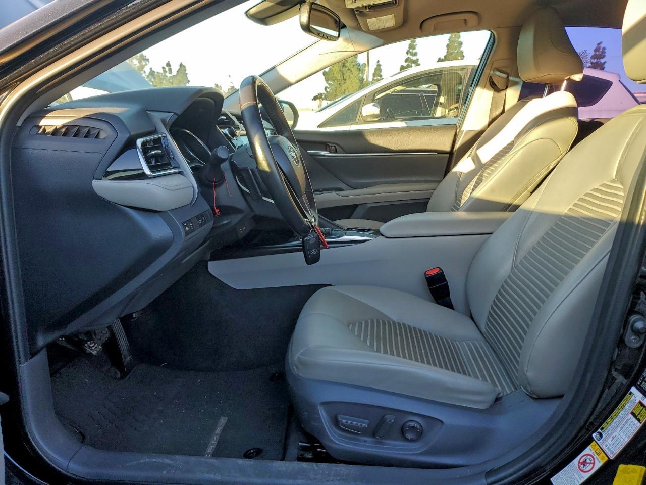 2018 Toyota Camry L - Фото 7