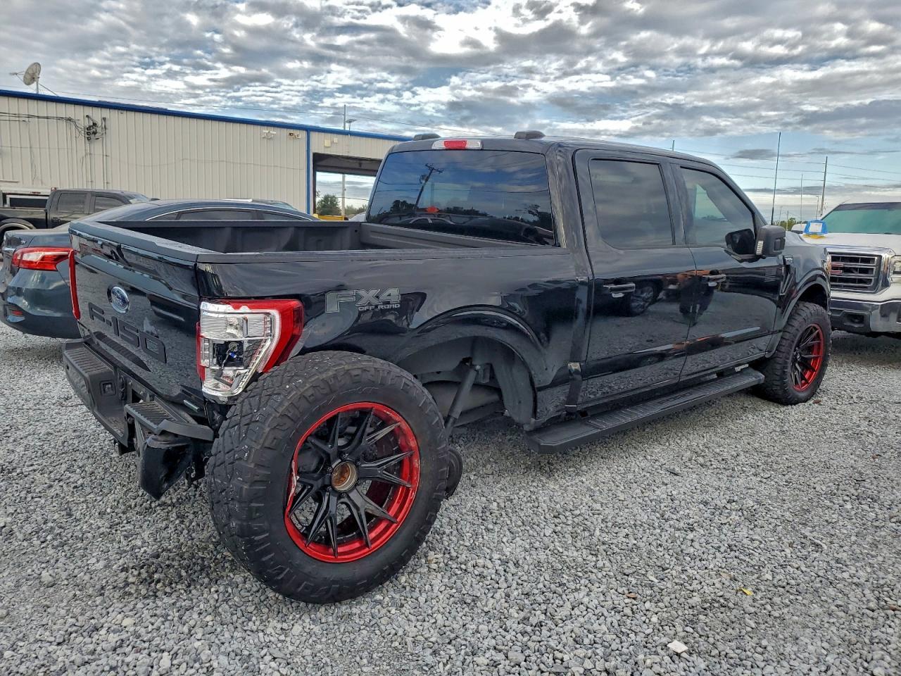 2023 Ford F150 Supercrew - Image 3