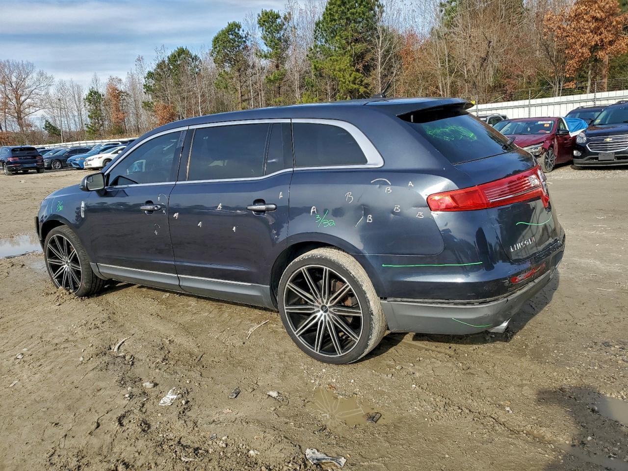 2014 Lincoln Mkt - Фото 2