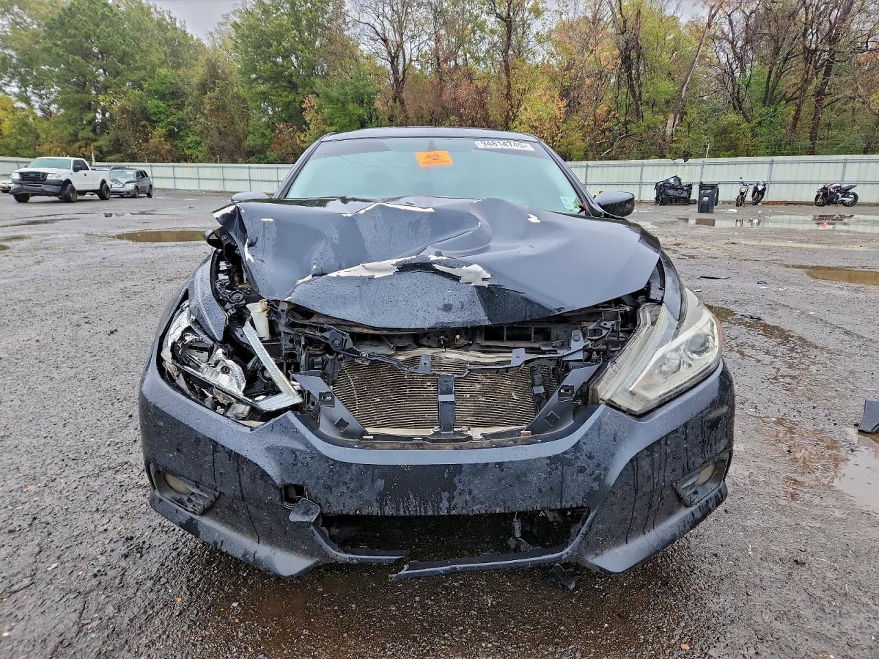 2017 Nissan Altima 2.5 - Image 5