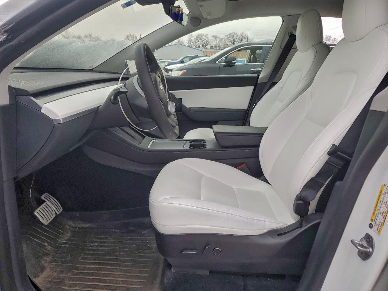 2022 Tesla Model Y - Фото 7