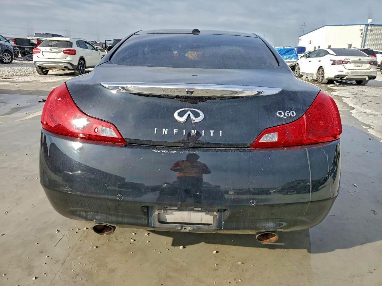 2014 Infiniti Q60 Journey - Image 6