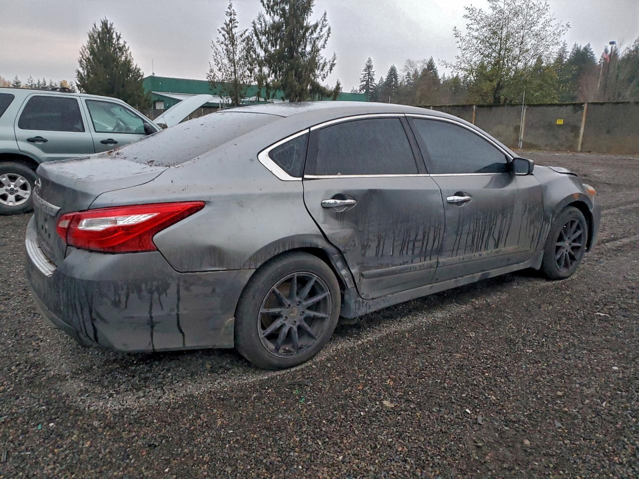 2016 Nissan Altima 2.5 - Фото 3