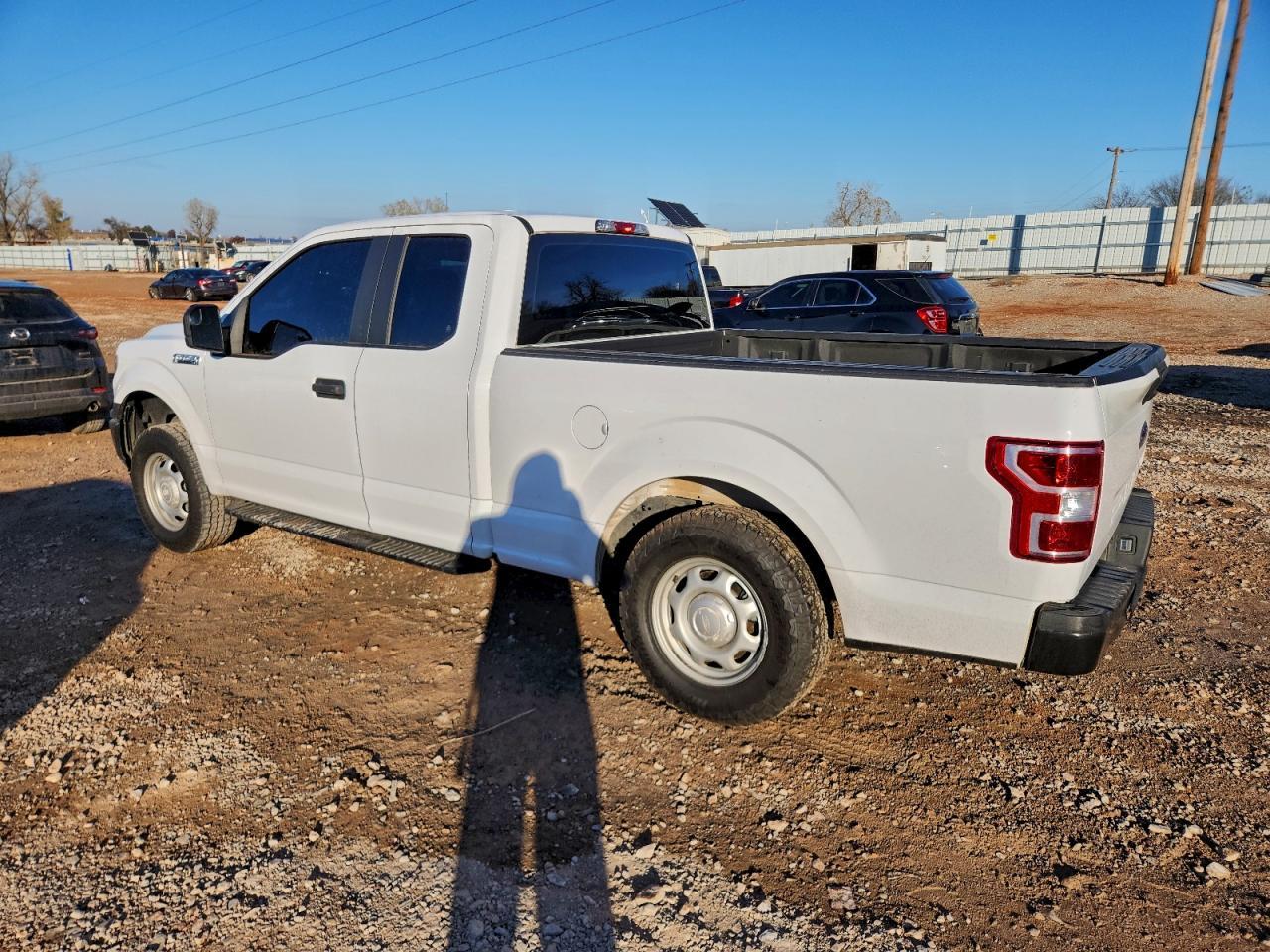 2019 Ford F150 Super Cab - Фото 2