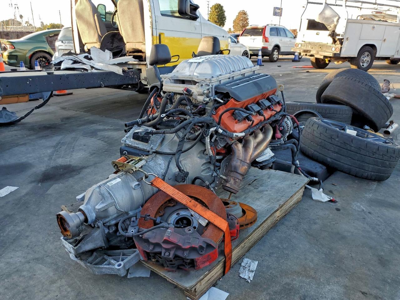 2017 Dodge Challenger Srt Hellcat - Фото 3