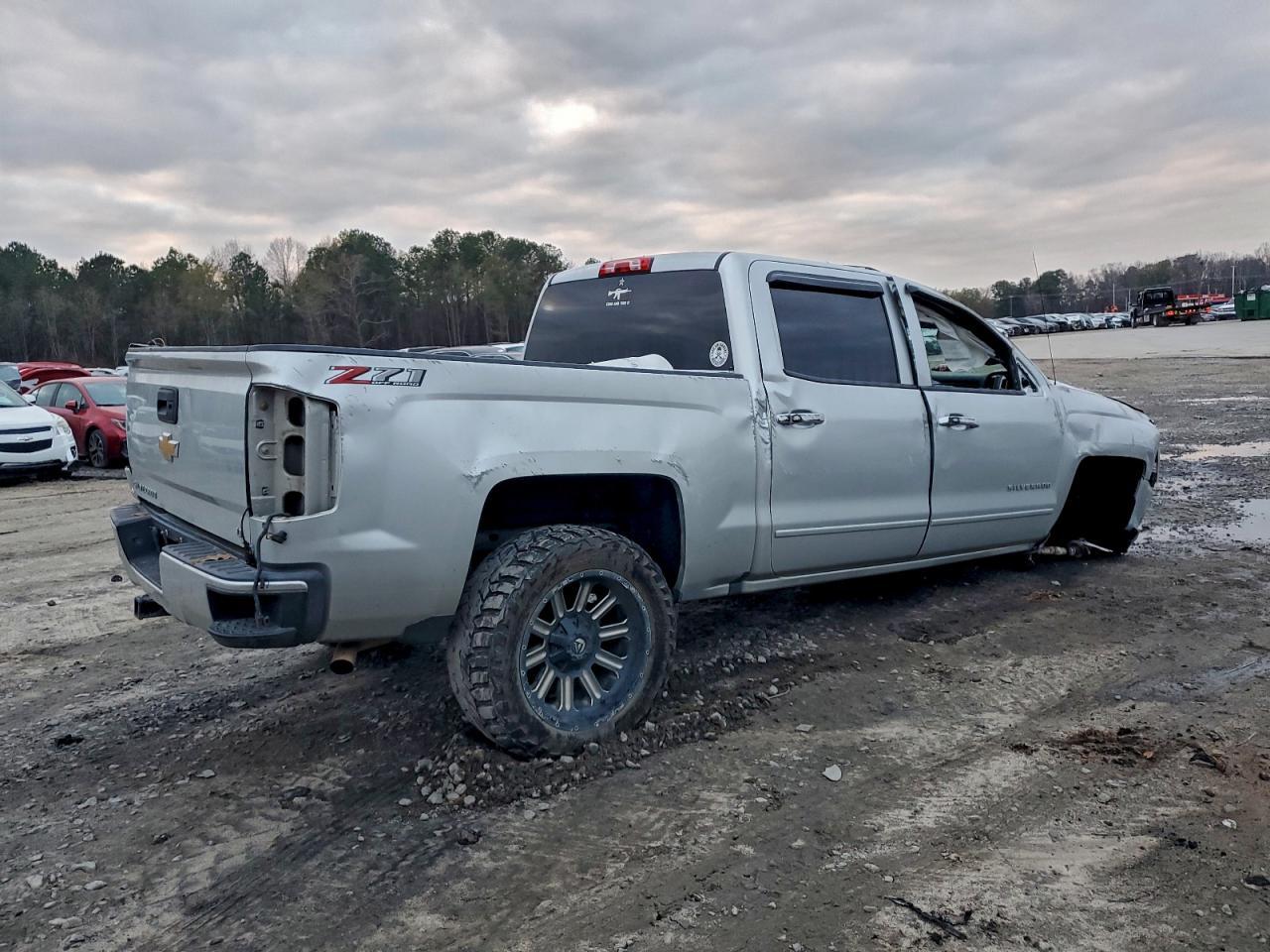 2018 Chevrolet Silverado K1500 Lt - Image 3