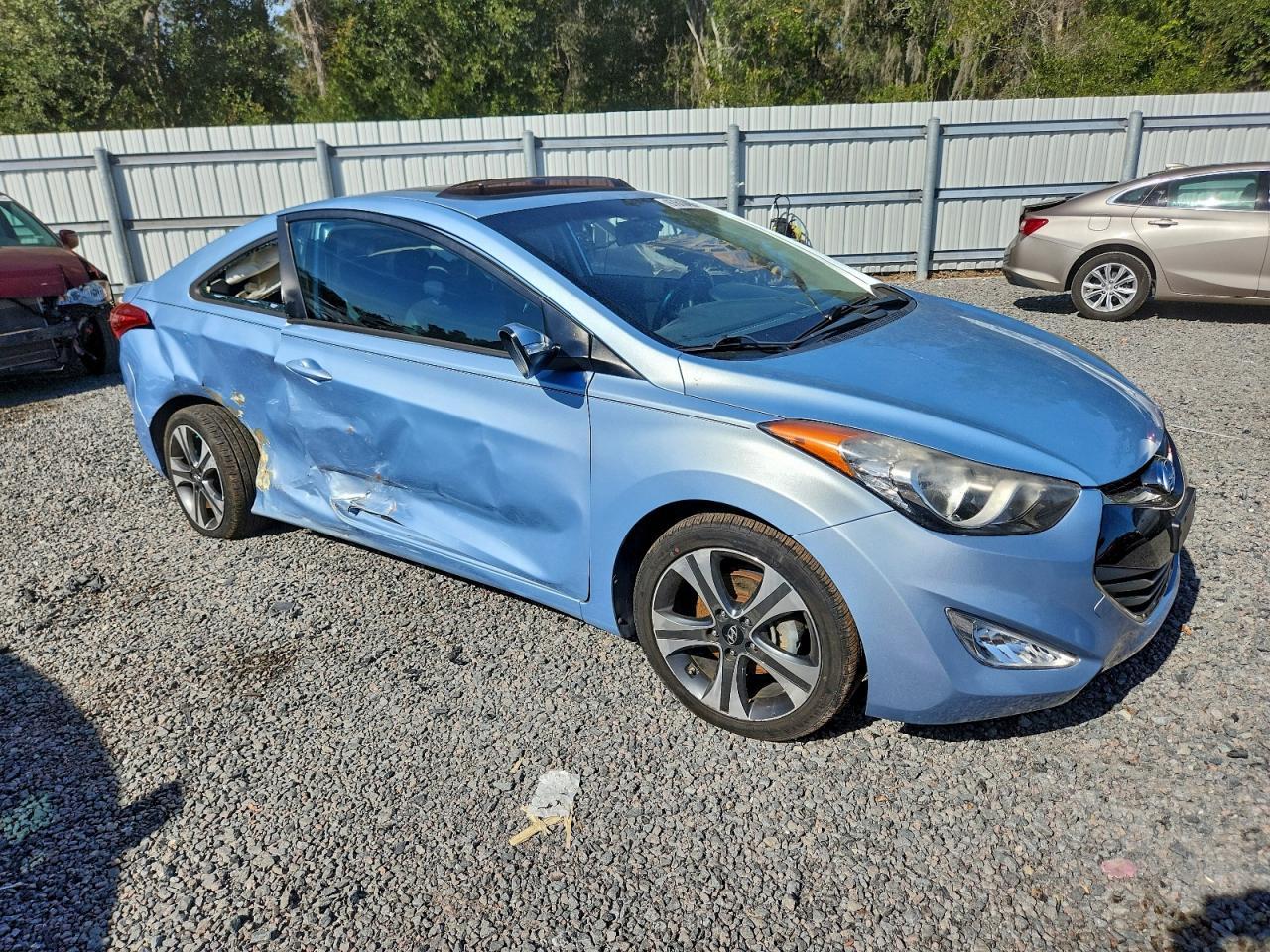 2013 Hyundai Elantra - Фото 4