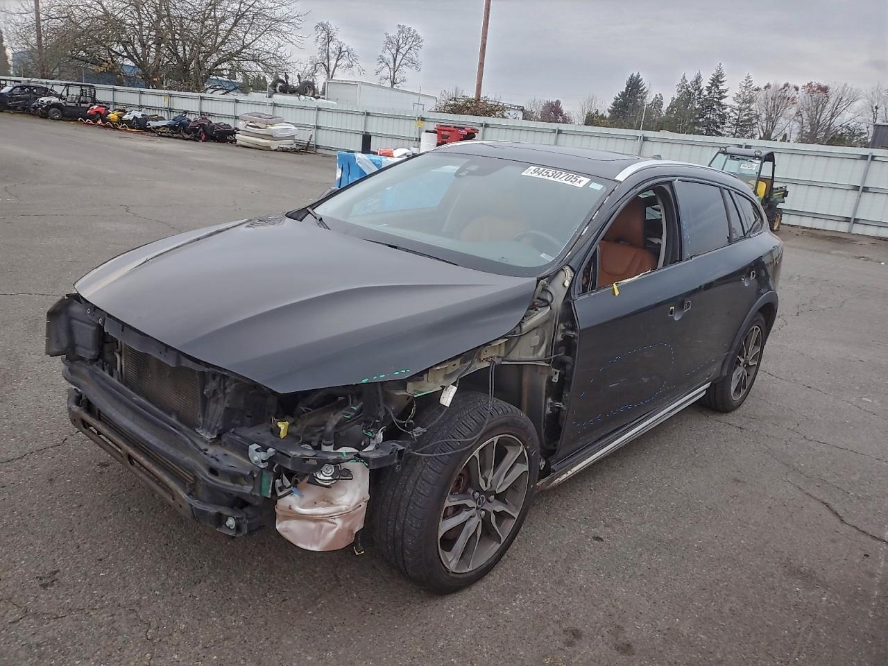 2015 Volvo V60 Cross Country Premier