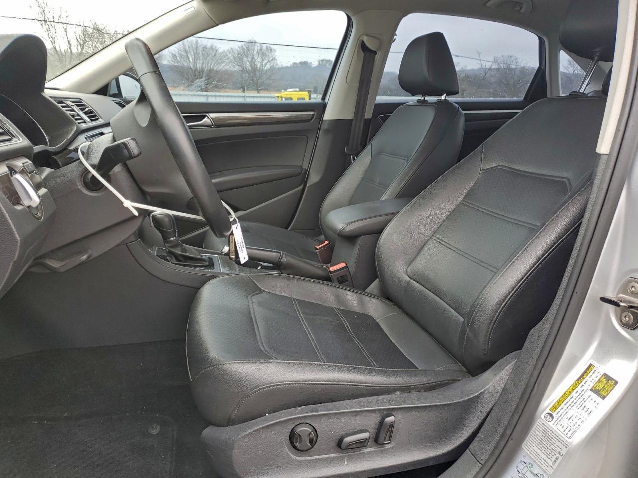 2017 Volkswagen Passat Se - Image 7