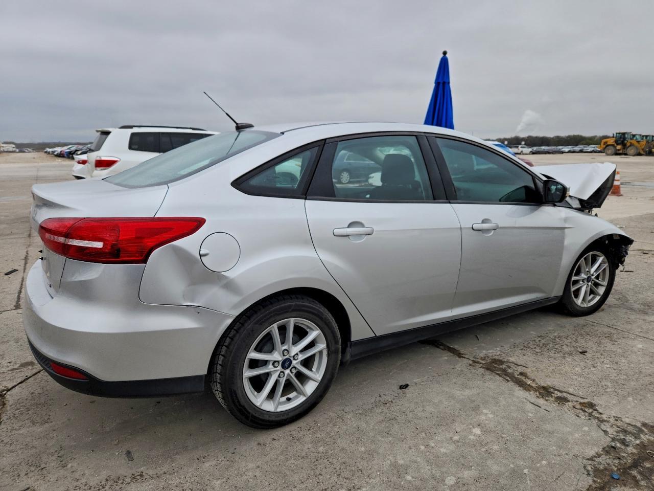 2017 Ford Focus Se - Фото 3