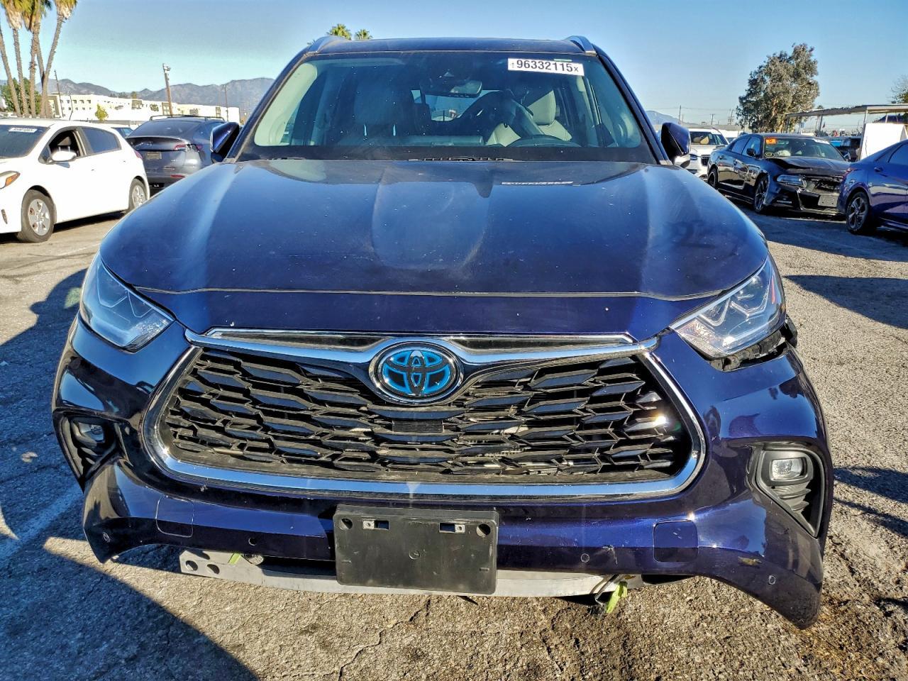 2022 Toyota Highlander Hybrid Limited - Фото 5