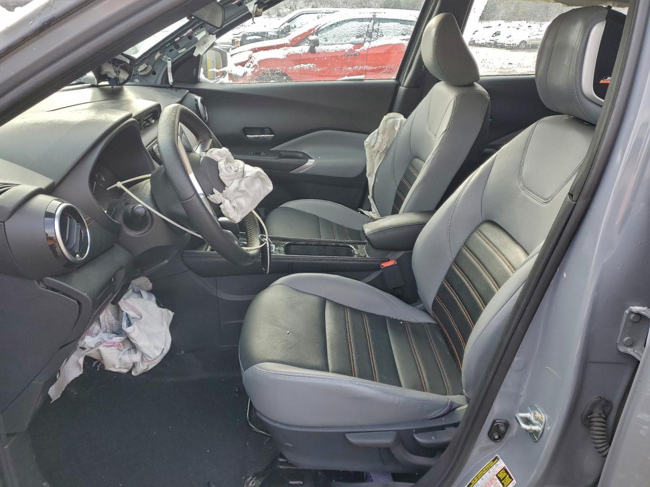 2024 Nissan Kicks Sr - Image 7