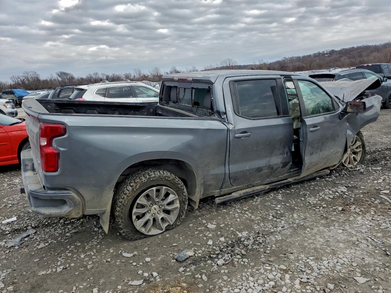 2021 Chevrolet Silverado K1500 Rst - Фото 3