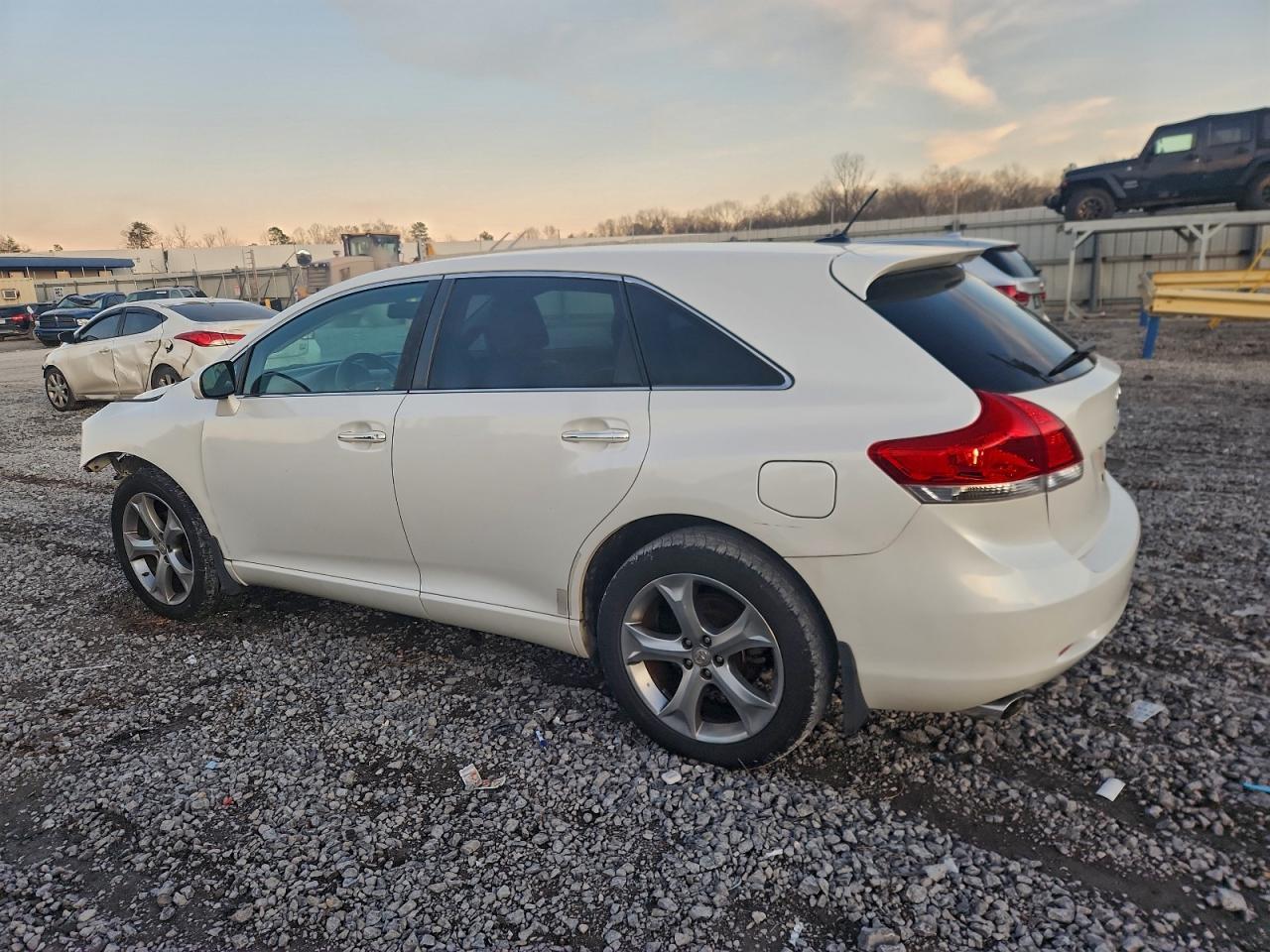 2009 Toyota Venza - Фото 2