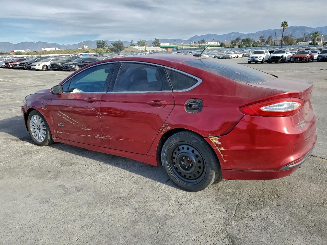 2015 Ford Fusion Se Phev - Image 2