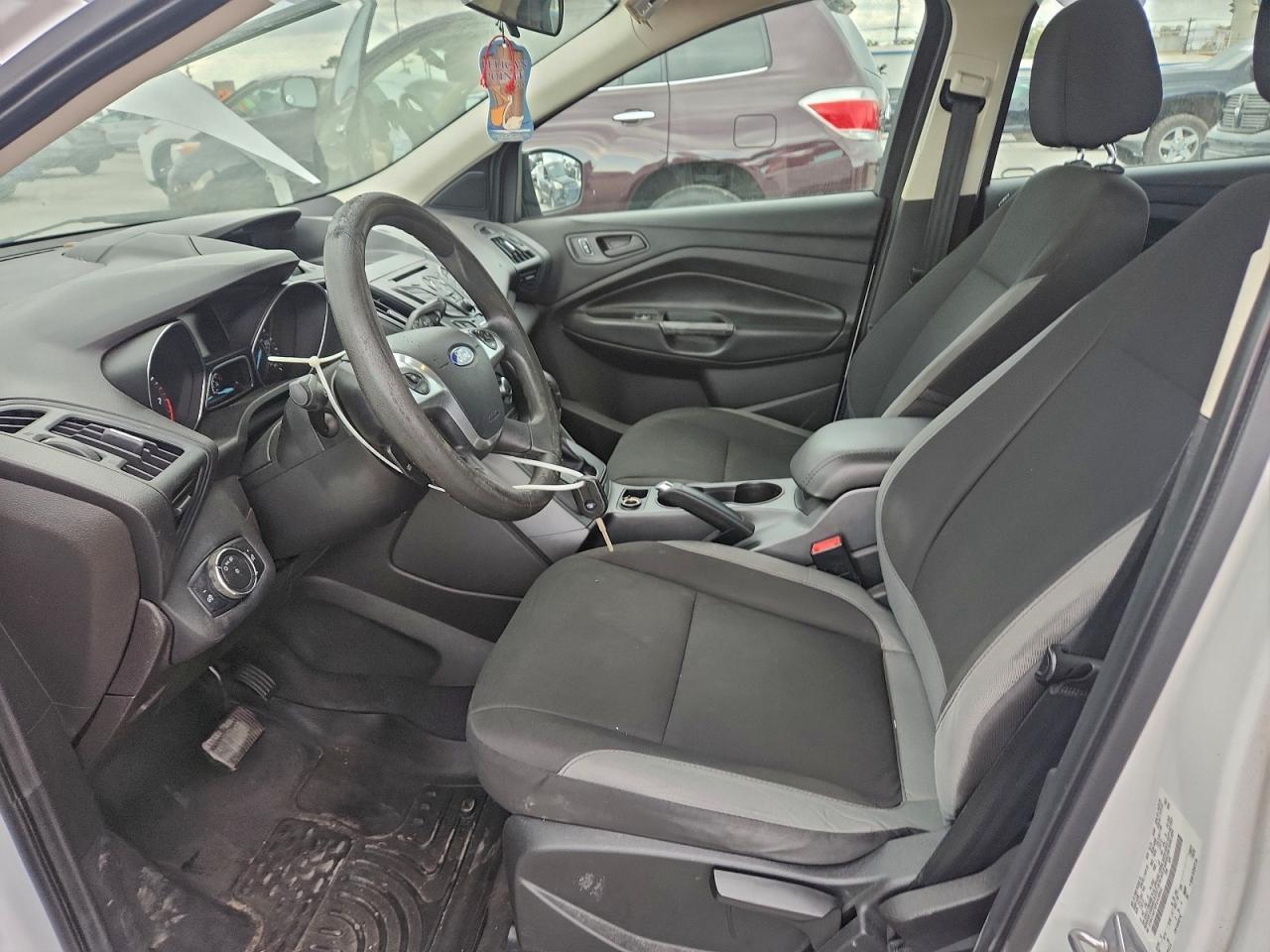 2015 Ford Escape S - Фото 7