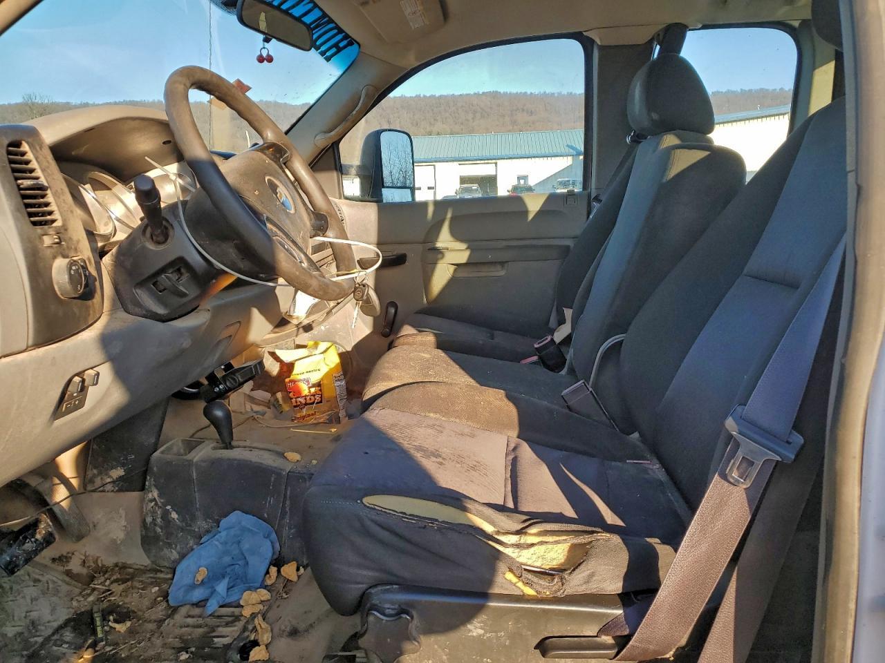 2011 Chevrolet Silverado K2500 Heavy Duty - Фото 7