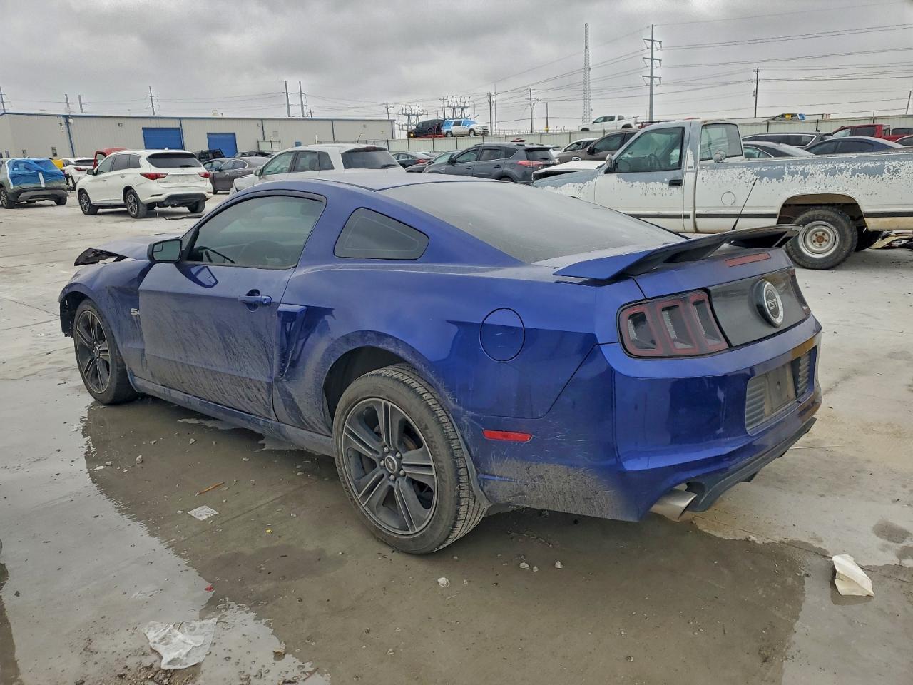 2014 Ford Mustang Gt - Фото 2