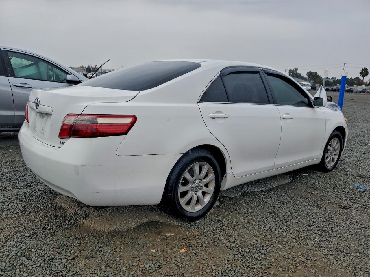 2007 Toyota Camry Ce - Image 3