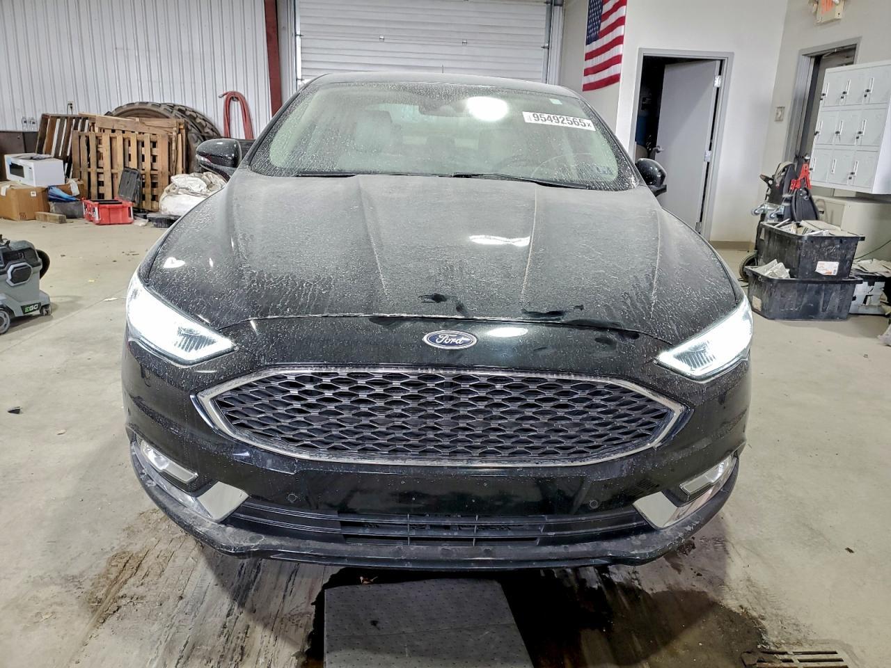 2017 Ford Fusion Titanium - Image 5