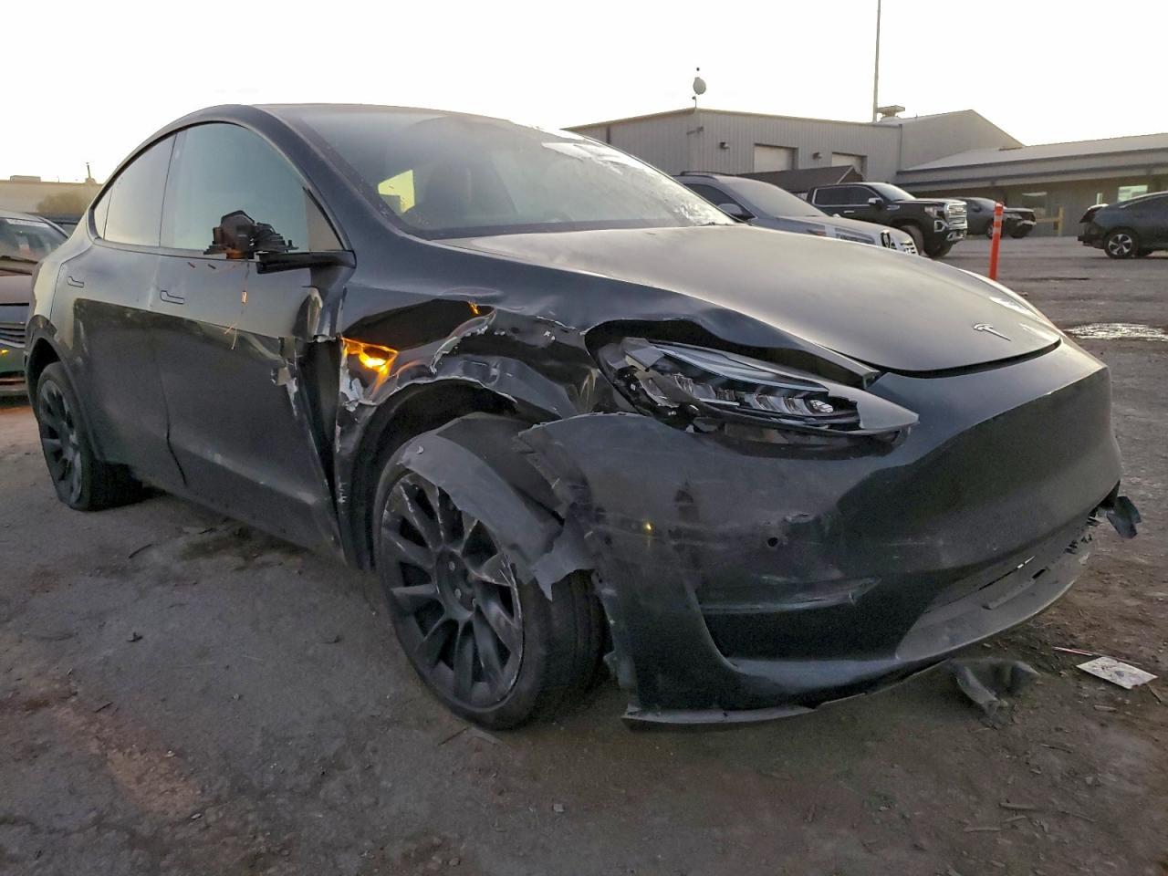 2022 Tesla Model Y - Image 4