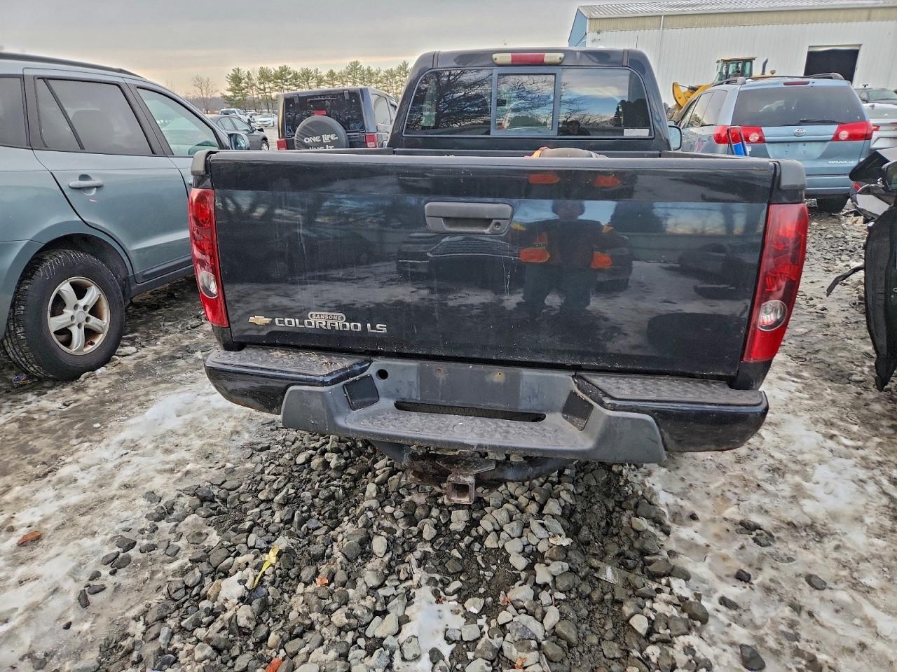 2004 Chevrolet Colorado - Фото 6