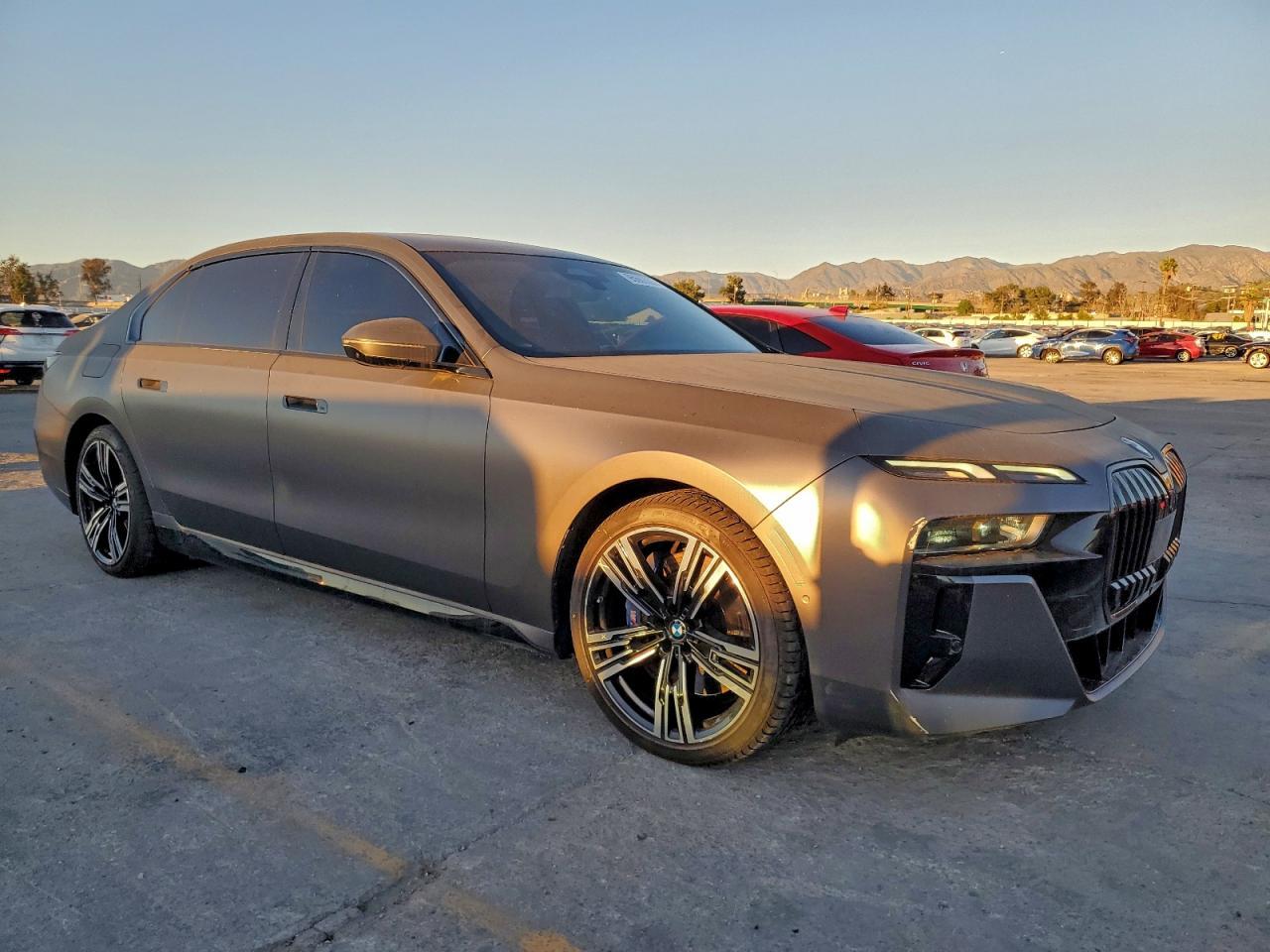 2023 BMW 740 I - Фото 4