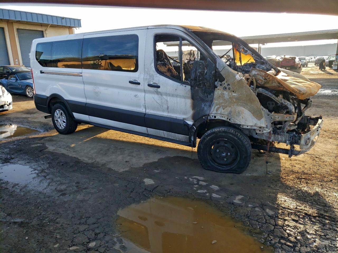 2025 Ford Transit T-350 - Фото 4