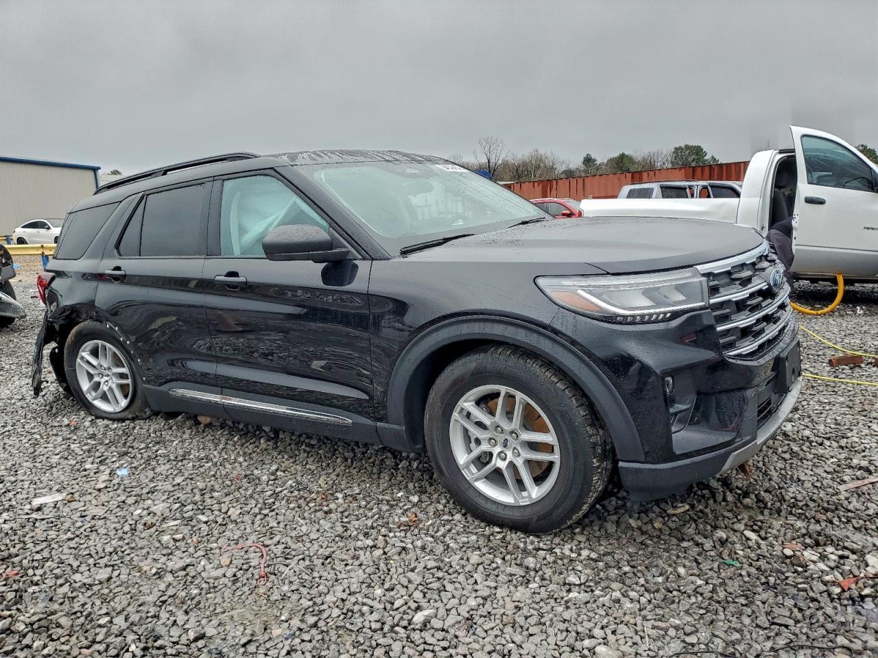 2025 Ford Explorer Active - Фото 4