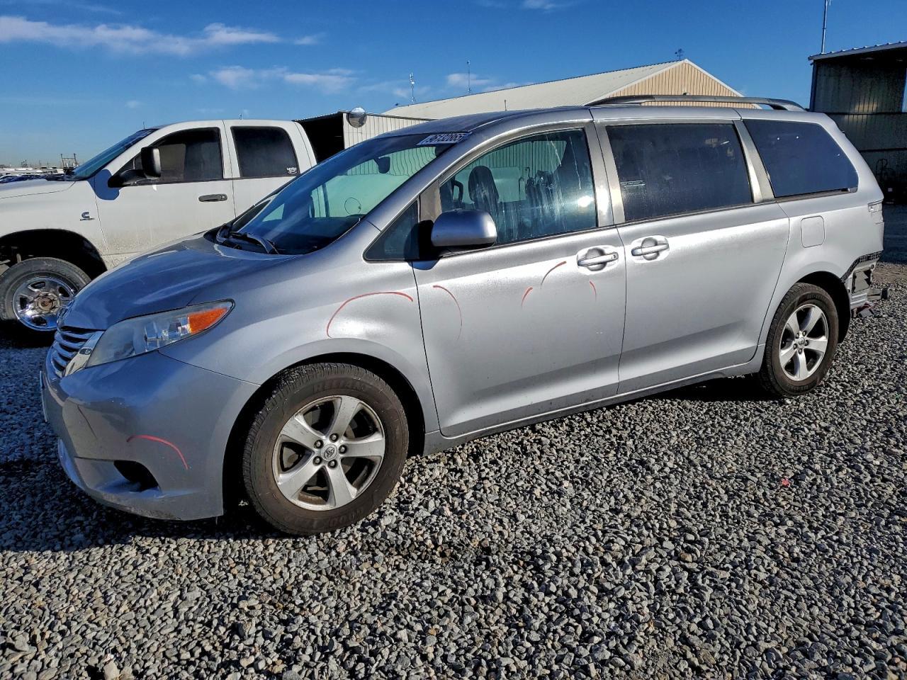 2017 Toyota Sienna Le