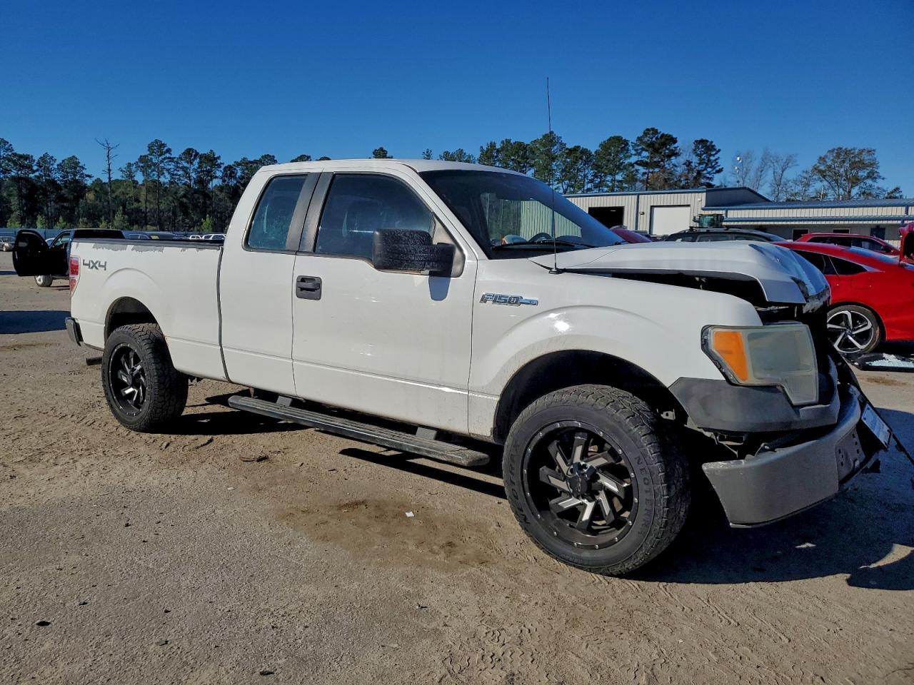 2011 Ford F150 Super Cab - Фото 4