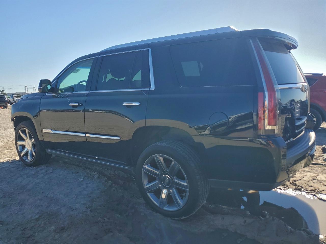 2015 Cadillac Escalade Premium - Image 2
