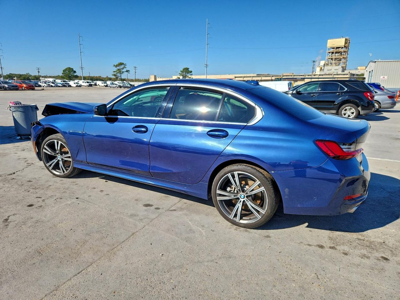 2024 BMW 330I - Фото 2