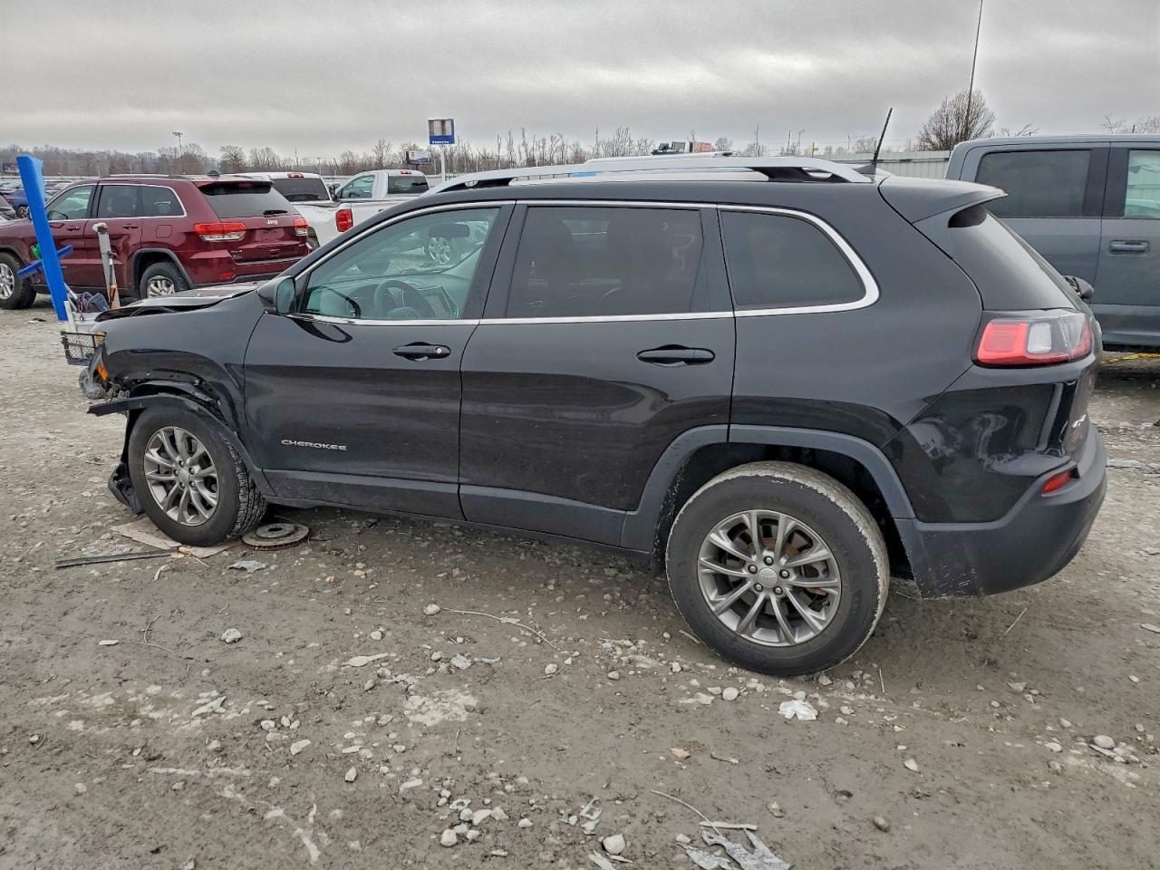 2020 Jeep Cherokee Latitude Plus - Фото 2