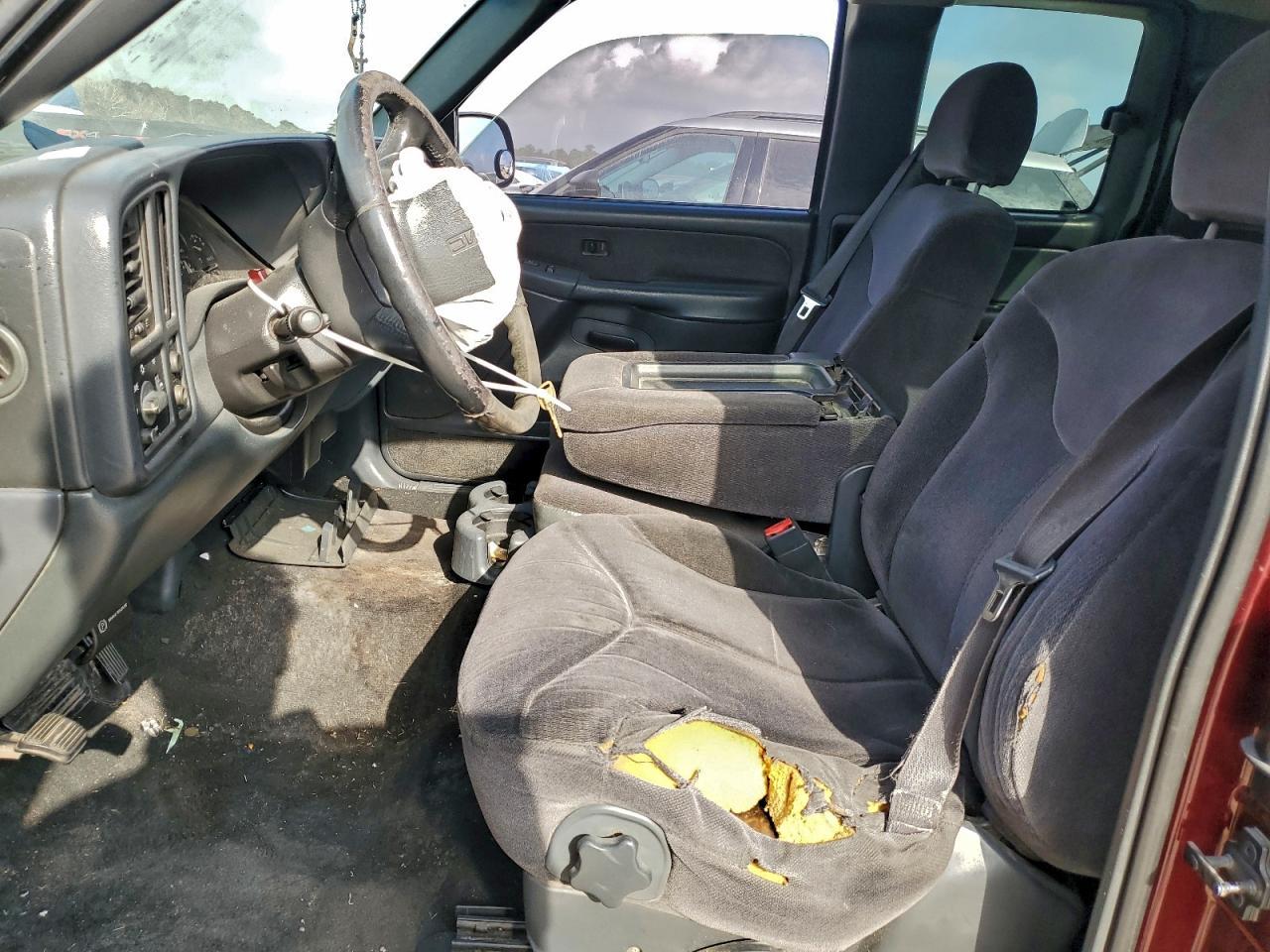 2002 GMC New Sierra C1500 - Фото 7