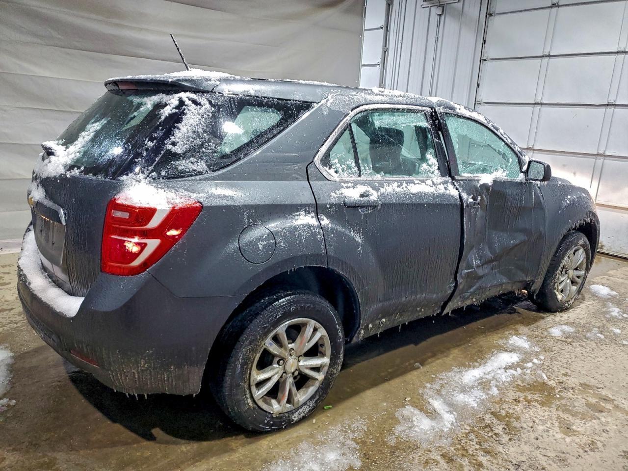 2017 Chevrolet Equinox Ls - Фото 3