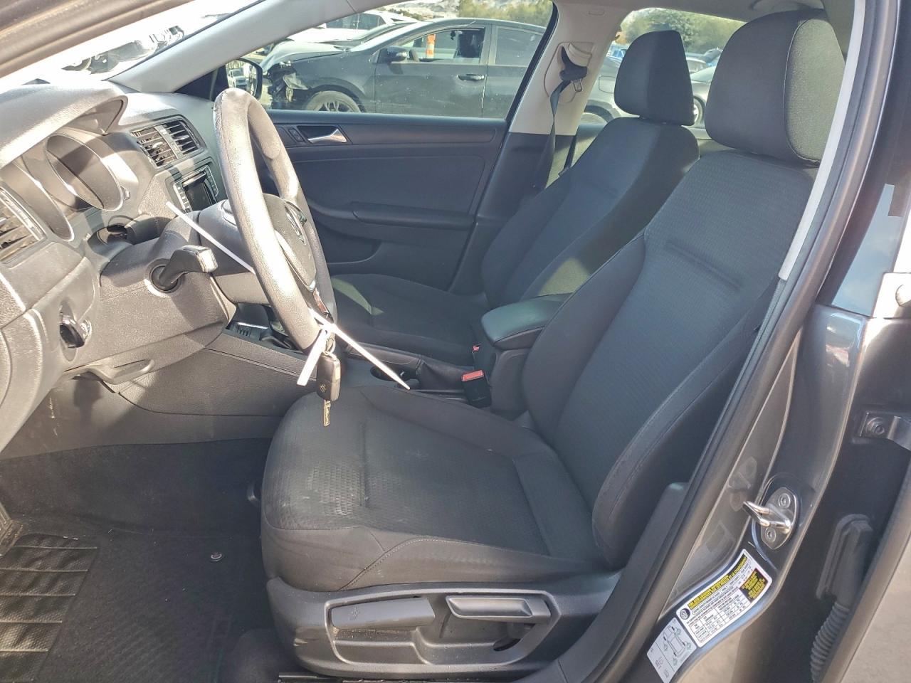 2016 Volkswagen Jetta S - Фото 7