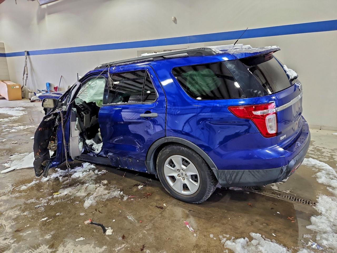 2014 Ford Explorer - Фото 2