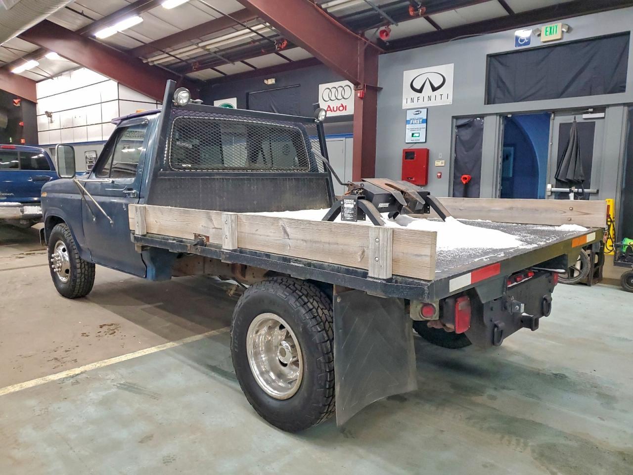 1986 Ford F350 - Image 2