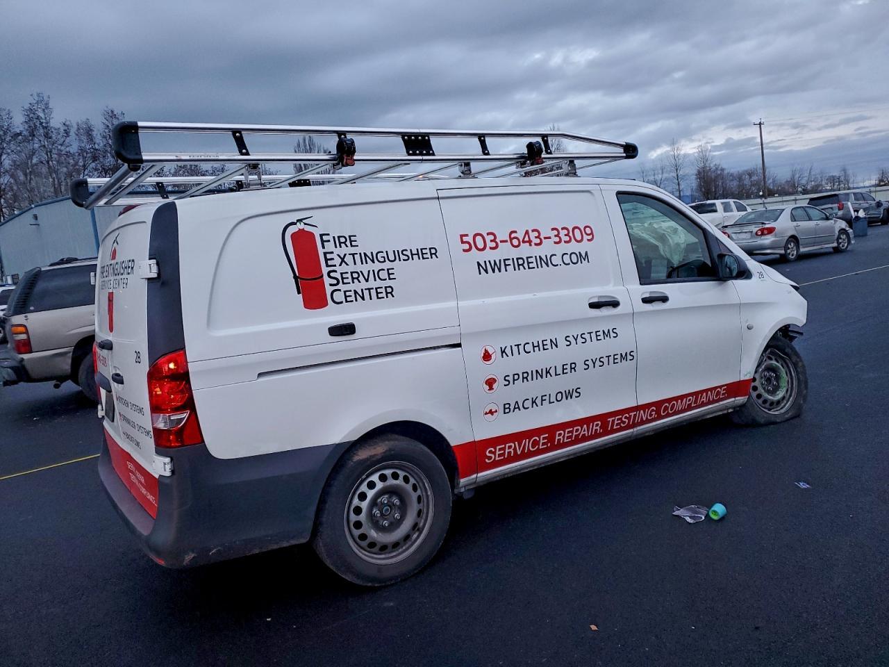 2023 Mercedes Benz Metris Utility / Service Van - Фото 3