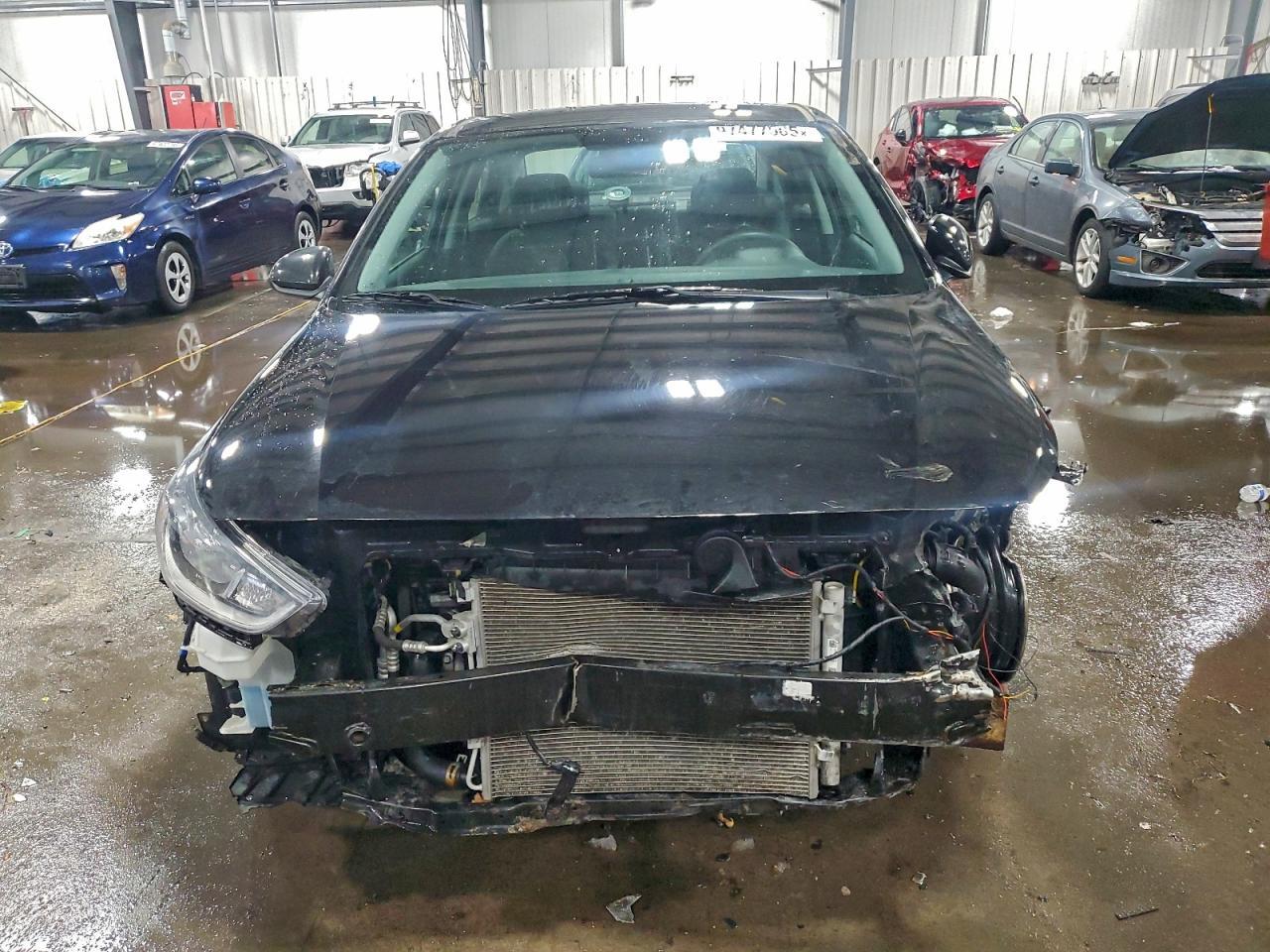 2021 Hyundai Accent Se - Фото 5